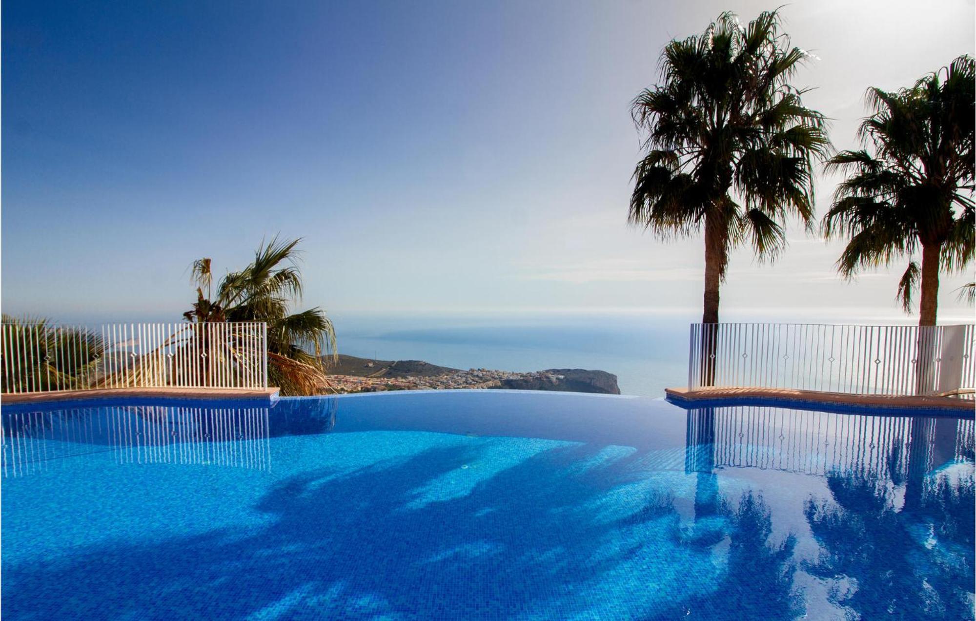 Nice Apartment In Cumbre Del Sol With Wifi Exterior photo